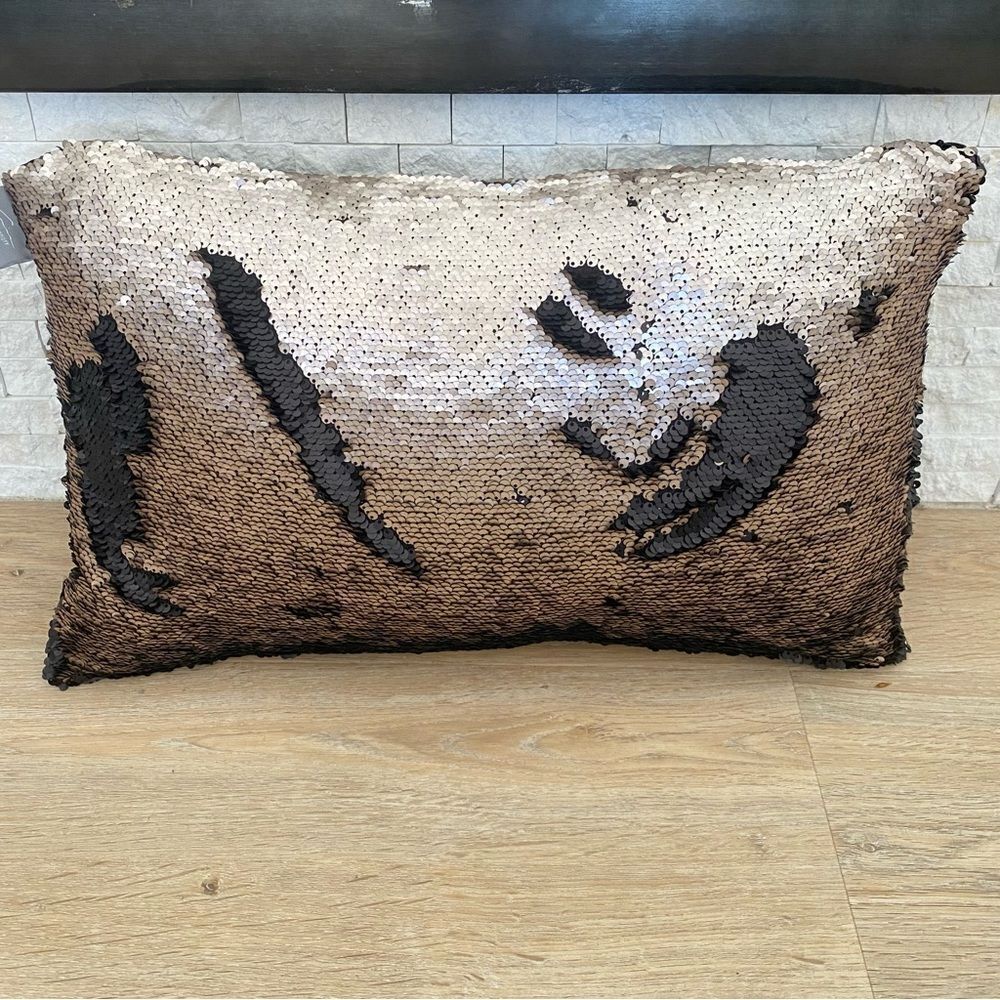 NWOT NEW Aviva Stanoff Black/Bronz Gold Sequin Accent Luxury Down Filled Pillow - Picture 6 of 9
